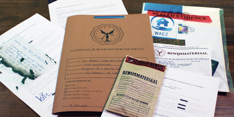 In the case file, you'll find all the essential materials for the murder investigation, including official reports, photos, autopsy report, interrogations with witnesses and suspects, and evidence. The materials in the police dossier are lifelike and based on the structure of a real police dossier.